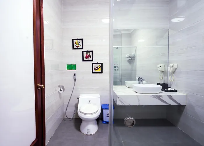 Pearl Khách sạn 2*